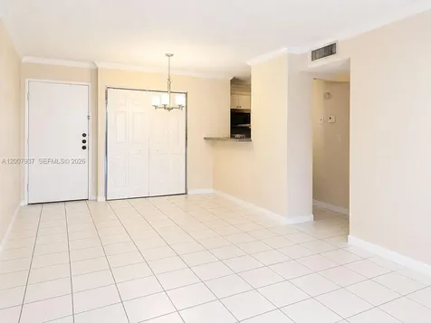 310 Fontainebleau Boulevard Miami FL 33172