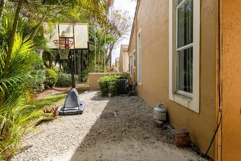 12159 NW 59th Street Coral Springs FL 33076