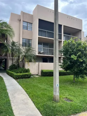 10525 SW 112th Avenue Miami FL 33176