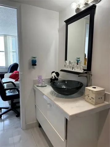 2751 S Ocean Drive Hollywood FL 33019