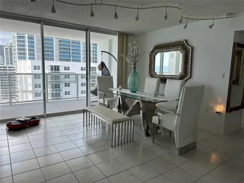2751 S Ocean Drive Hollywood FL 33019