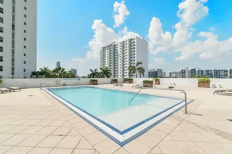 2751 S Ocean Drive Hollywood FL 33019