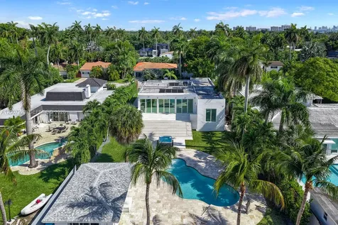 1090 NE 84th Street Miami FL 33138