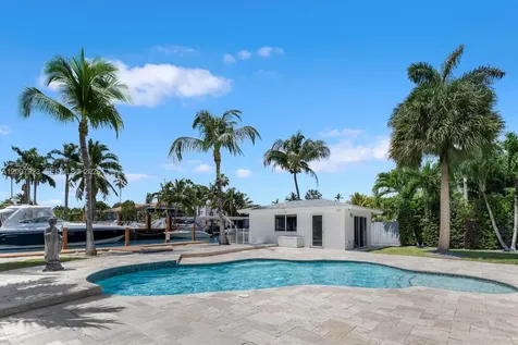 1090 NE 84th Street Miami FL 33138
