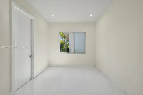 1090 NE 84th Street Miami FL 33138