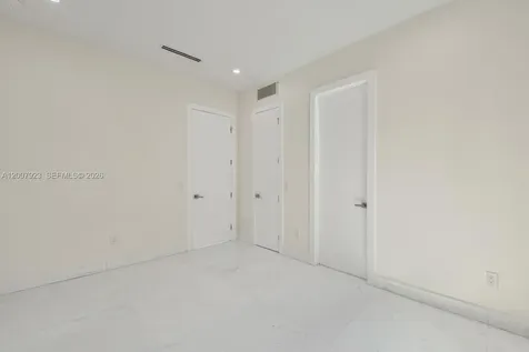 1090 NE 84th Street Miami FL 33138