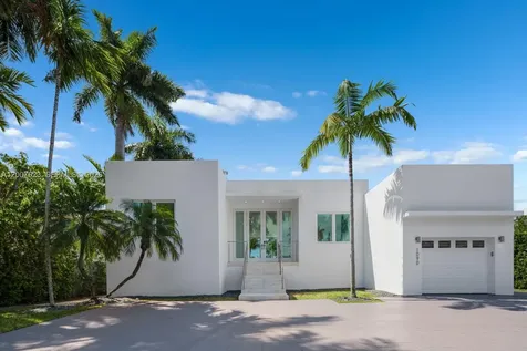 1090 NE 84th Street Miami FL 33138