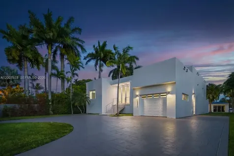 1090 NE 84th Street Miami FL 33138