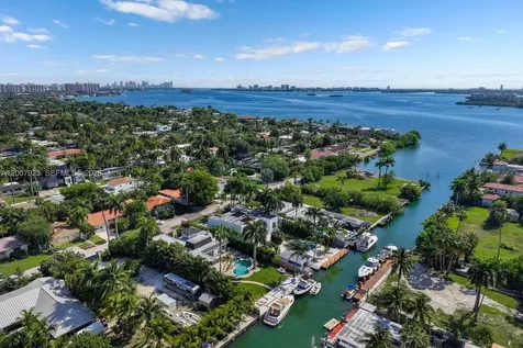 1090 NE 84th Street Miami FL 33138
