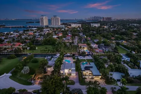 1090 NE 84th Street Miami FL 33138