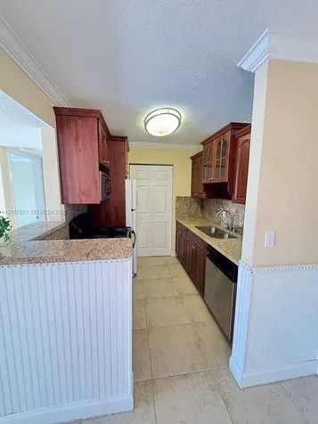 455 Alt 19 S Palm Harbor FL 34683