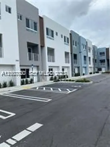 2505 NE 193rd Street Miami FL 33180
