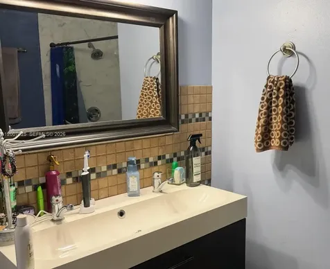 13541 SW 10th Place Davie FL 33325