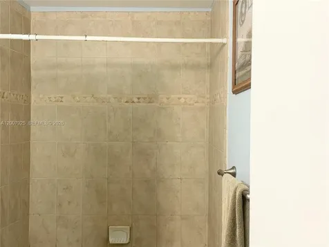 13541 SW 10th Place Davie FL 33325