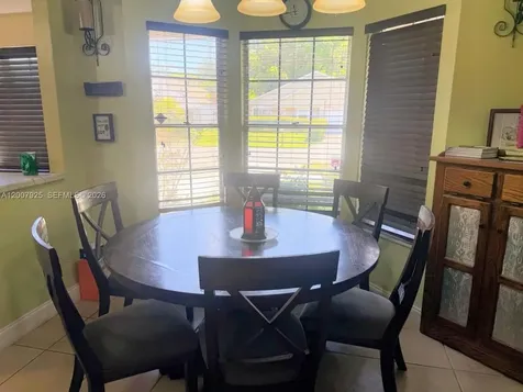 13541 SW 10th Place Davie FL 33325
