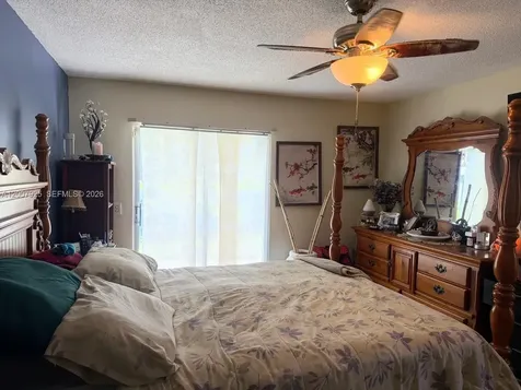 13541 SW 10th Place Davie FL 33325