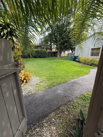 10661 SW 113th Place Miami FL 33176
