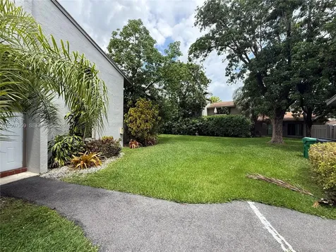 10661 SW 113th Place Miami FL 33176