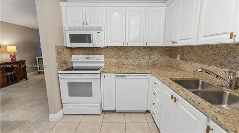 6315 Bay Club Drive Fort Lauderdale FL 33308