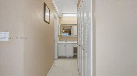 6315 Bay Club Drive Fort Lauderdale FL 33308