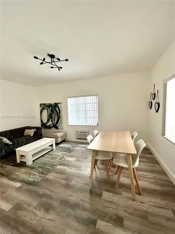 215 30th Street Miami Beach FL 33140