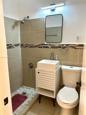 215 30th Street Miami Beach FL 33140