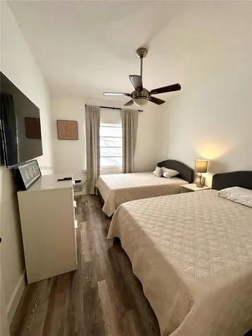215 30th Street Miami Beach FL 33140