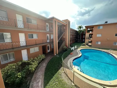 2330 NW 11th Street Miami FL 33125
