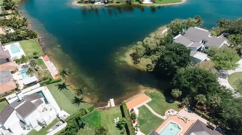 16241 W Troon Circle Miami Lakes FL 33014