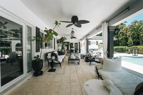 16241 W Troon Circle Miami Lakes FL 33014
