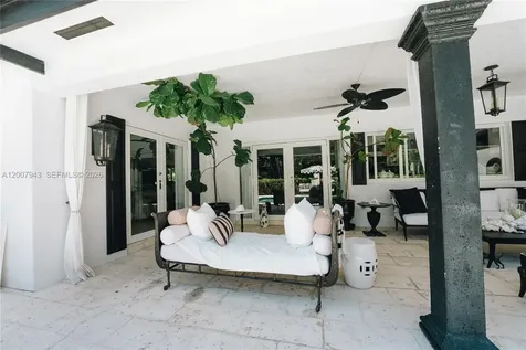 16241 W Troon Circle Miami Lakes FL 33014