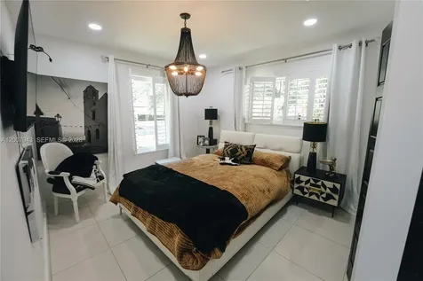 16241 W Troon Circle Miami Lakes FL 33014