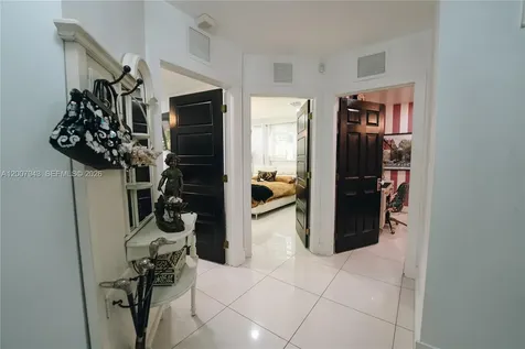 16241 W Troon Circle Miami Lakes FL 33014