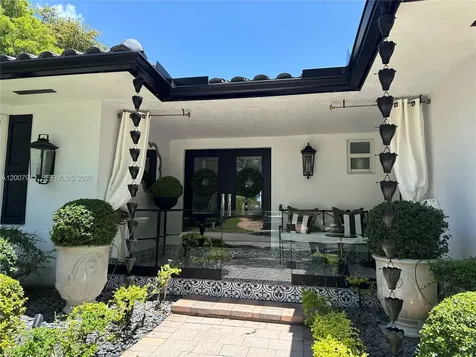 16241 W Troon Circle Miami Lakes FL 33014