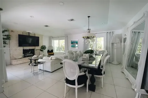 16241 W Troon Circle Miami Lakes FL 33014