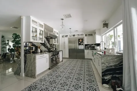 16241 W Troon Circle Miami Lakes FL 33014