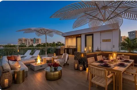 11 Century Lane Miami Beach FL 33139