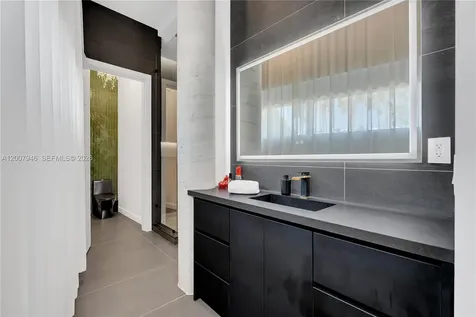 11 Century Lane Miami Beach FL 33139