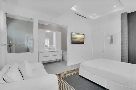 11 Century Lane Miami Beach FL 33139