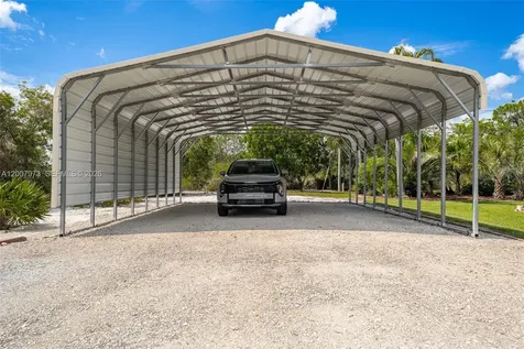 256 Cumquat Road NW Lake Placid FL 33852