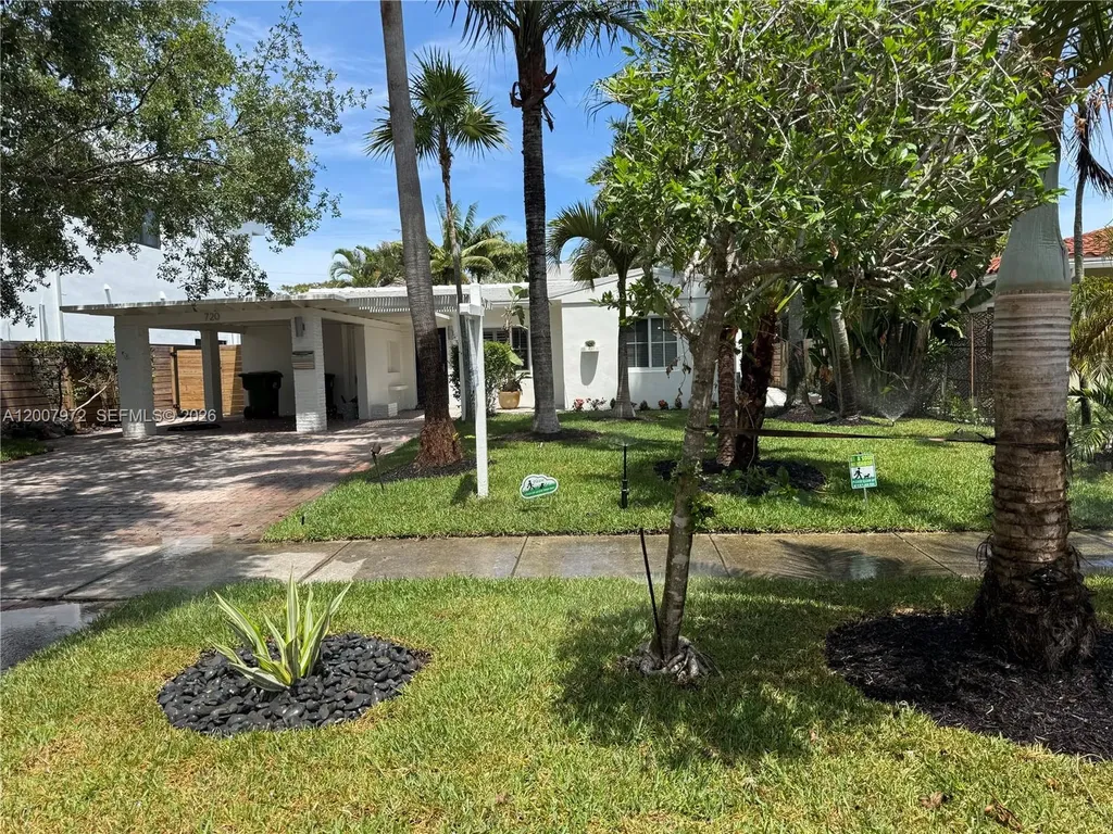 720 NE 17th Terrace Fort Lauderdale FL 33304