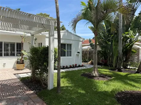 720 NE 17th Terrace Fort Lauderdale FL 33304