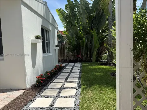 720 NE 17th Terrace Fort Lauderdale FL 33304