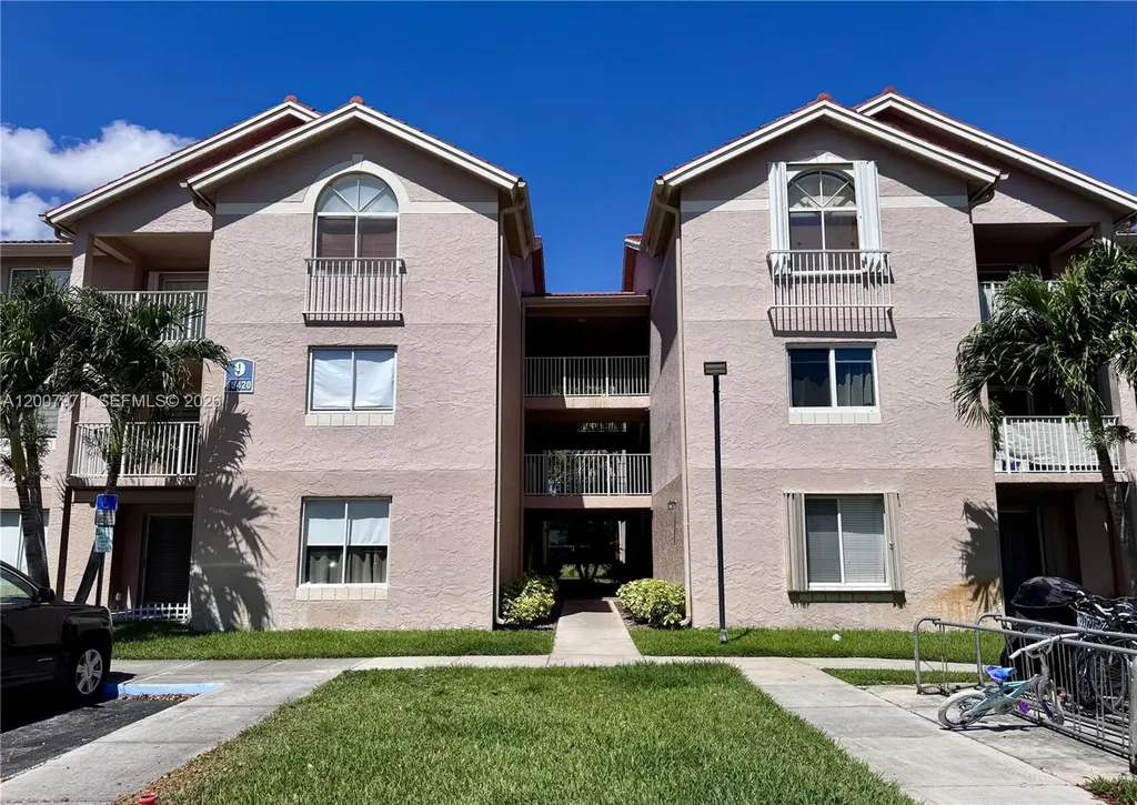 10420 SW 158th Court Miami FL 33196