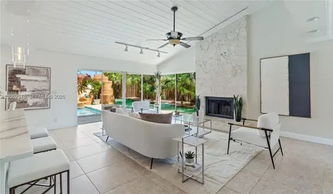 2900 NW 25th Way Boca Raton FL 33434
