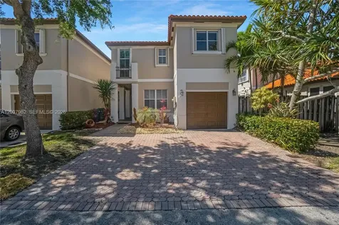 8334 NW 144th Terrace Miami Lakes FL 33016