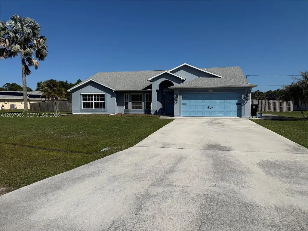 5395 NW South Crisona Circle Port St. Lucie FL 34986