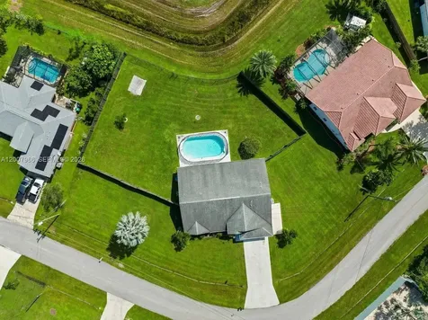 5395 NW South Crisona Circle Port St. Lucie FL 34986