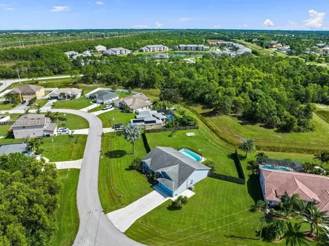 5395 NW South Crisona Circle Port St. Lucie FL 34986