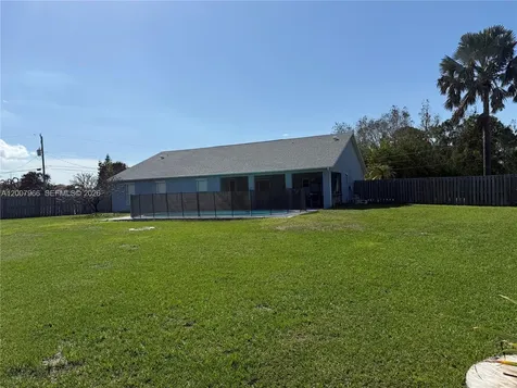 5395 NW South Crisona Circle Port St. Lucie FL 34986